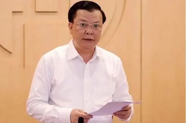 普京一天见了四位越南领导人，河内市委书记刚辞职！
