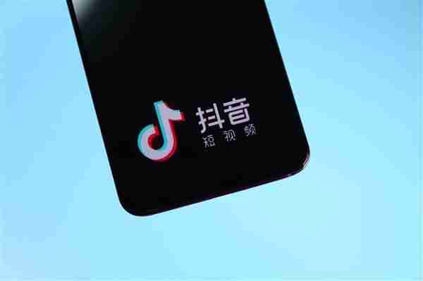 苹果也开始“卷”散热了？iPhone 17系列将新增VC均热板（散热.新增.苹果）