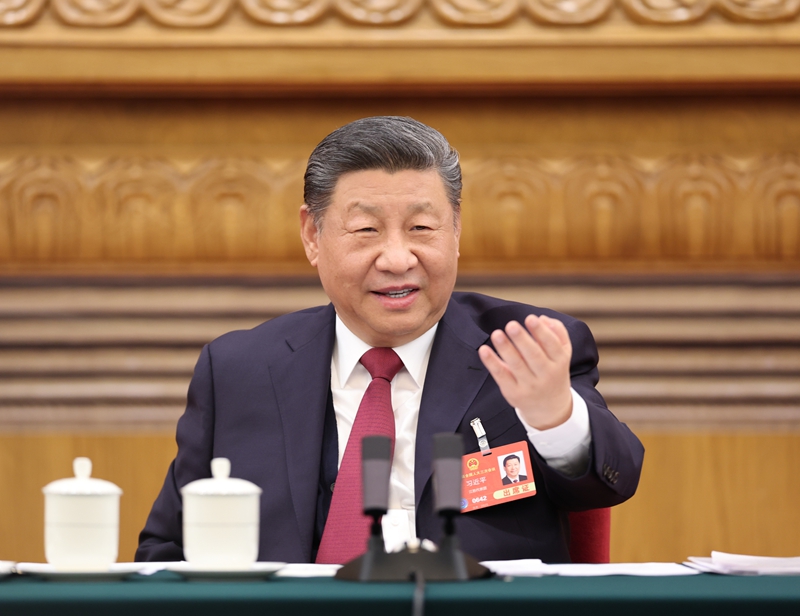 
                习近平在参加江苏代表团审议时强调：经济大省要挑大梁为全国发展大局作贡献
            