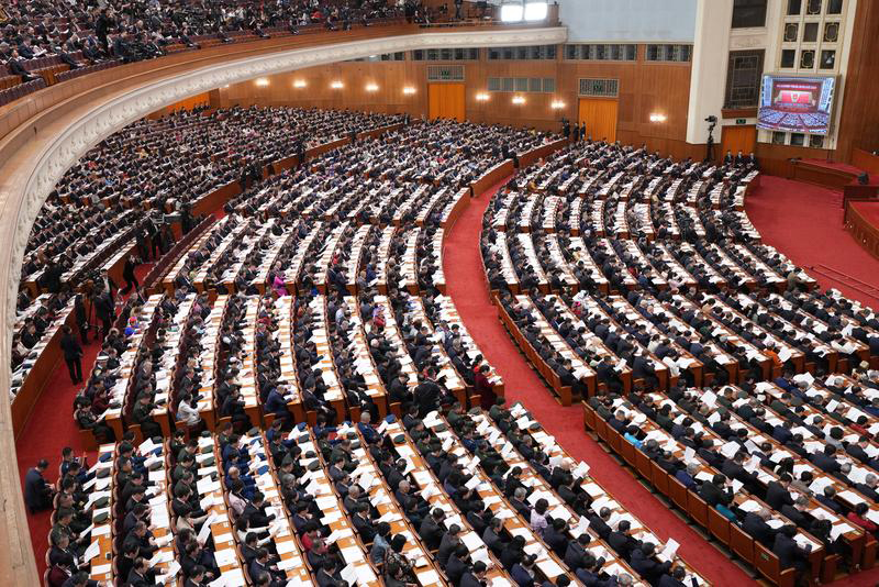 
                十四届全国人大三次会议举行第二次全体会议 习近平等出席
            